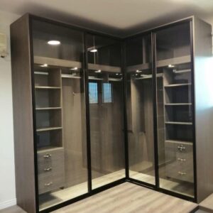 Bedroom dressing - counter - glass - black and wooden